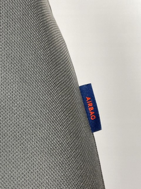 Pokrowce przednie 1+1 AUDI A4 ZAKSZWALNIA